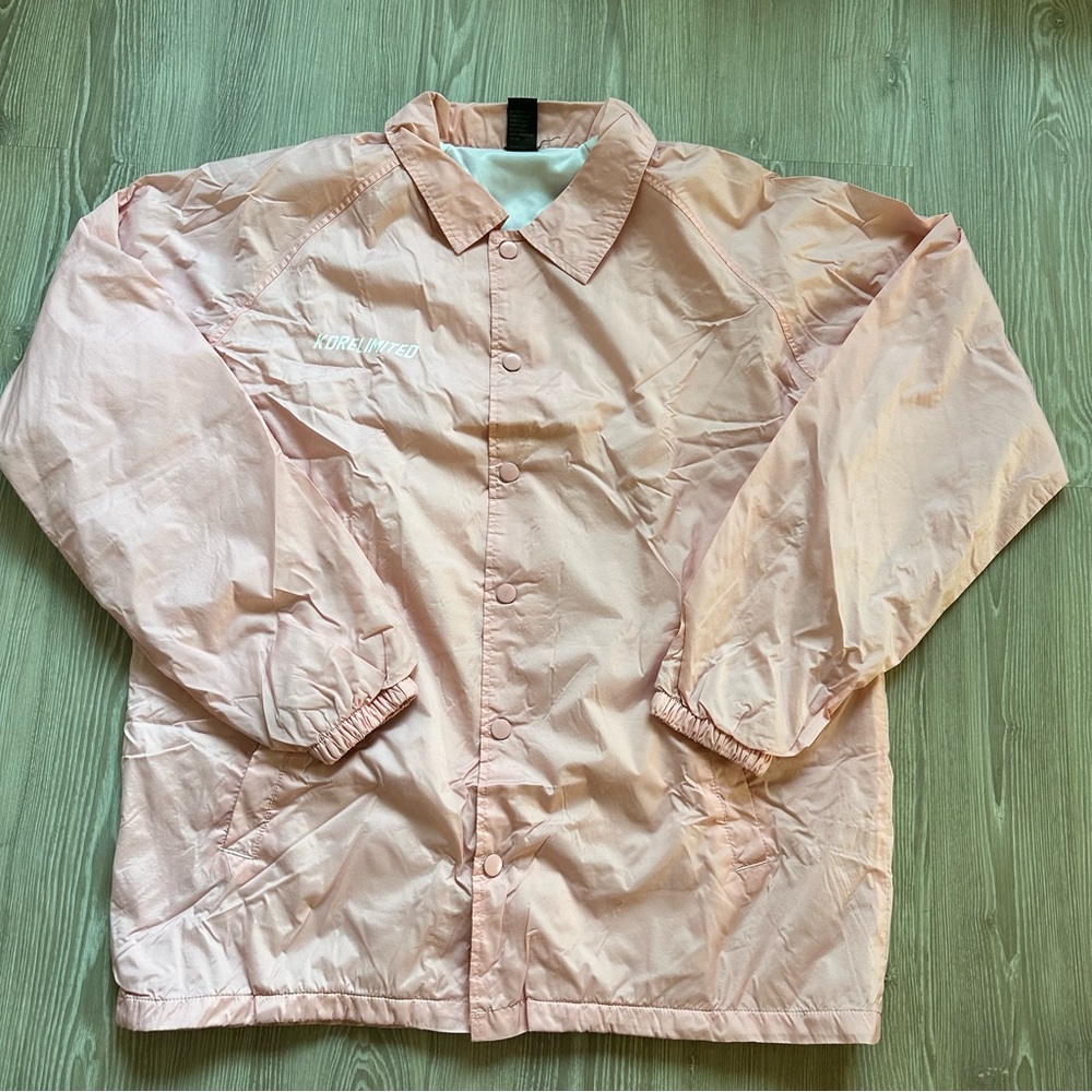 korelimited light pink windbreaker